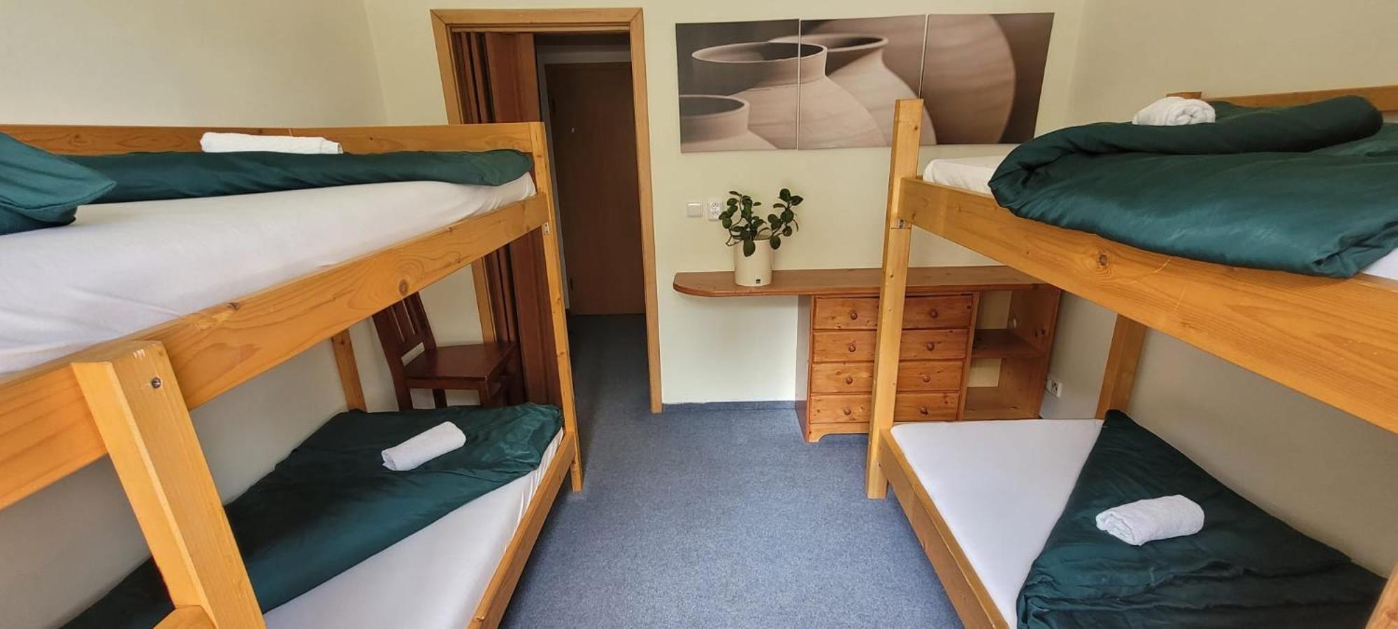 Chambre Quadruple avec Salle de Bains Privative